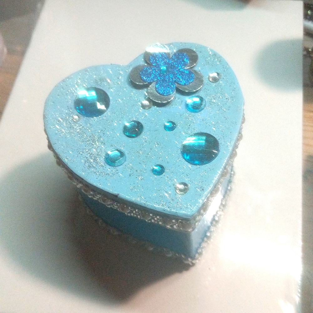 Small heart shaped box
